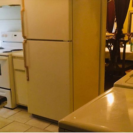 2 BEDROOM SLEEPs 6 SPACIOUS LUXURY APARTMENT 79 Montgomery Exterior foto